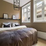 아파트 New! I Modern Comfort In The Heart Of *
