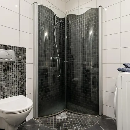 Leilighet New! I Modern Comfort In The Heart Of *