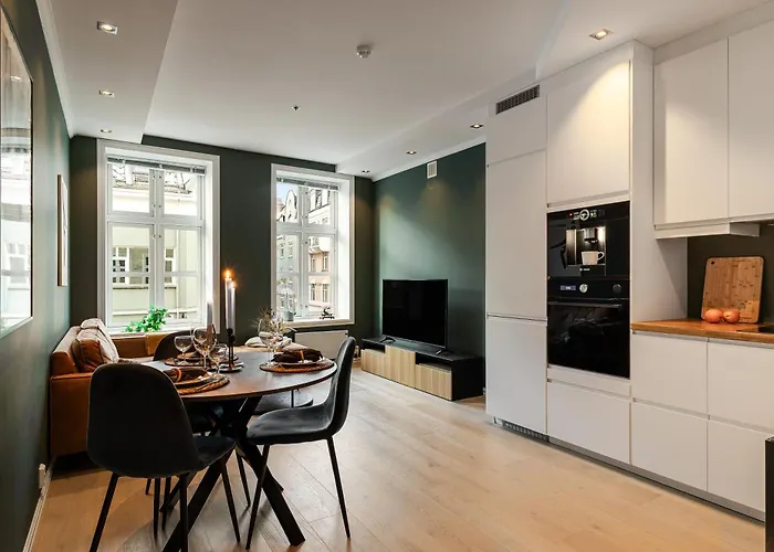 Leilighet New! I Modern Comfort In The Heart Of