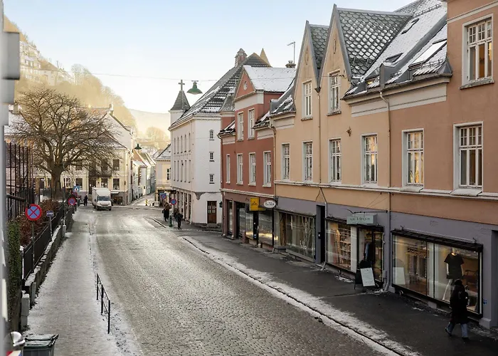 Leilighet New! I Modern Comfort In The Heart Of *